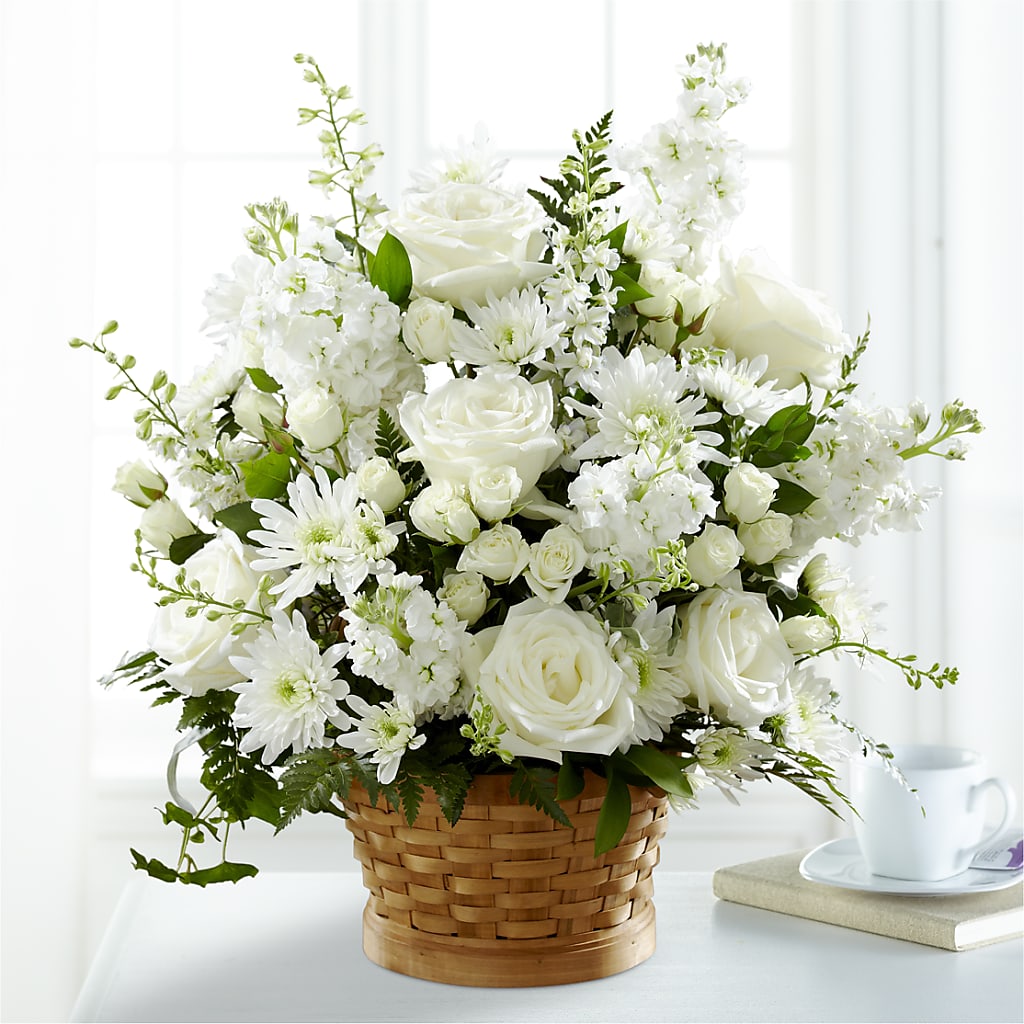 Heartfelt Condolences Arrangement – LARRY FLORAL & GIFTS, Petersburg VA